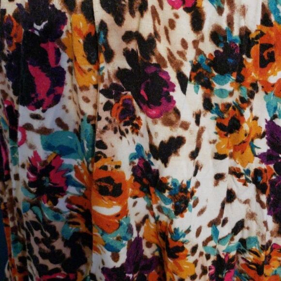 Lane Bryant abstract multi color tank - Picture 3 of 6